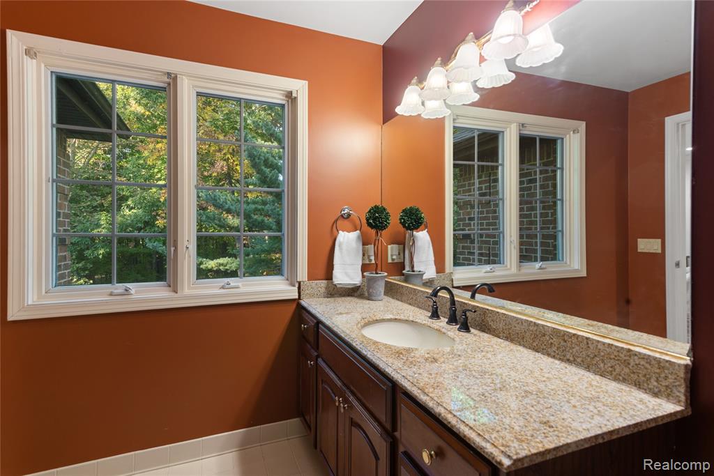 5090 Stone Oak Drive, Jackson, MI 49201 — Photo 22