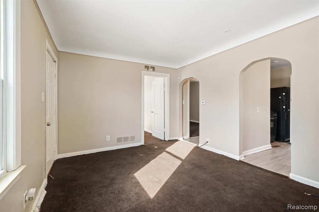 7583 Hudson Avenue, Warren, MI 48091 — Photo 4