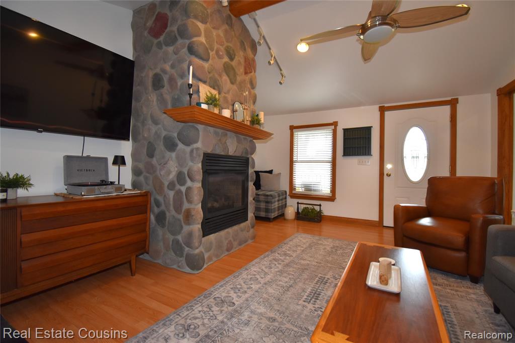 116 Park Street, Gaines Vlg, MI 48436 — Photo 16
