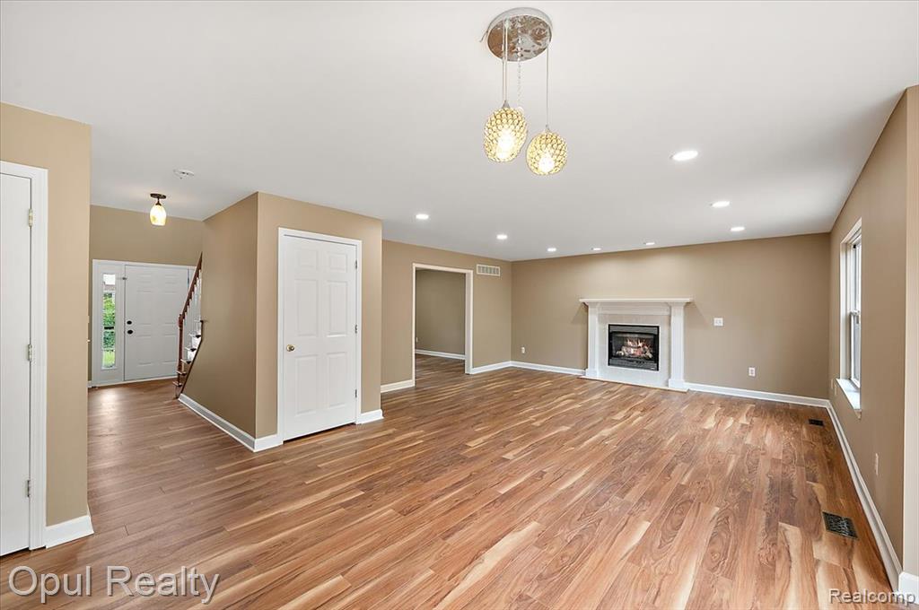 6728 Eckerman Drive, Troy, MI 48085 — Photo 29