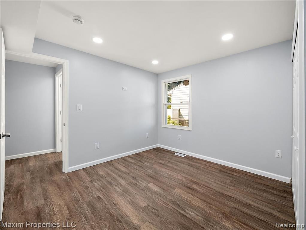 992 Parkwood Avenue, Ypsilanti, MI 48198 — Photo 32