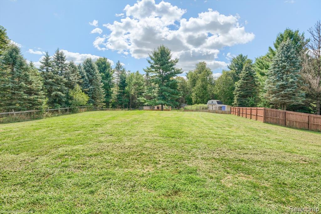 6570 Hunters Creek Road, Imlay City, MI 48444 — Photo 46