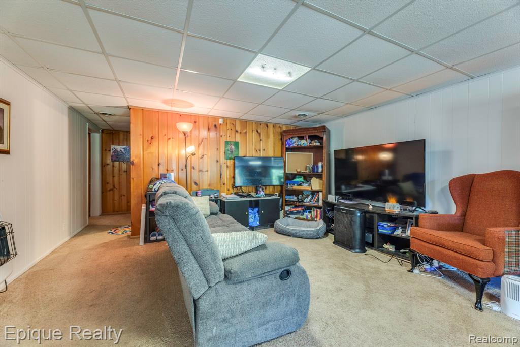 3750 Parker Road, Fort Gratiot, MI 48059 — Photo 36