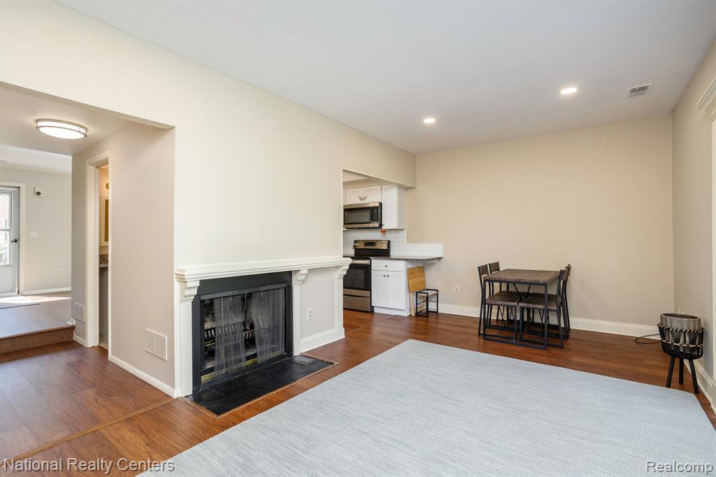 19487 EDDINGTON Pl, Northville, MI 48167 — Photo 12
