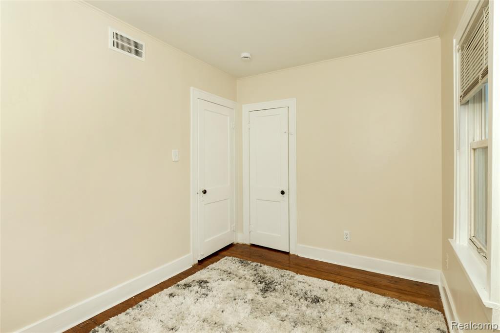 4517 Grindley Park Street, Dearborn Heights, MI 48125 — Photo 8
