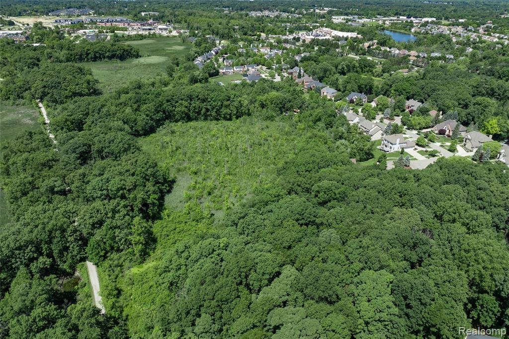 7422 Autumn Hill Drive, West Bloomfield, MI 48323 — Photo 53
