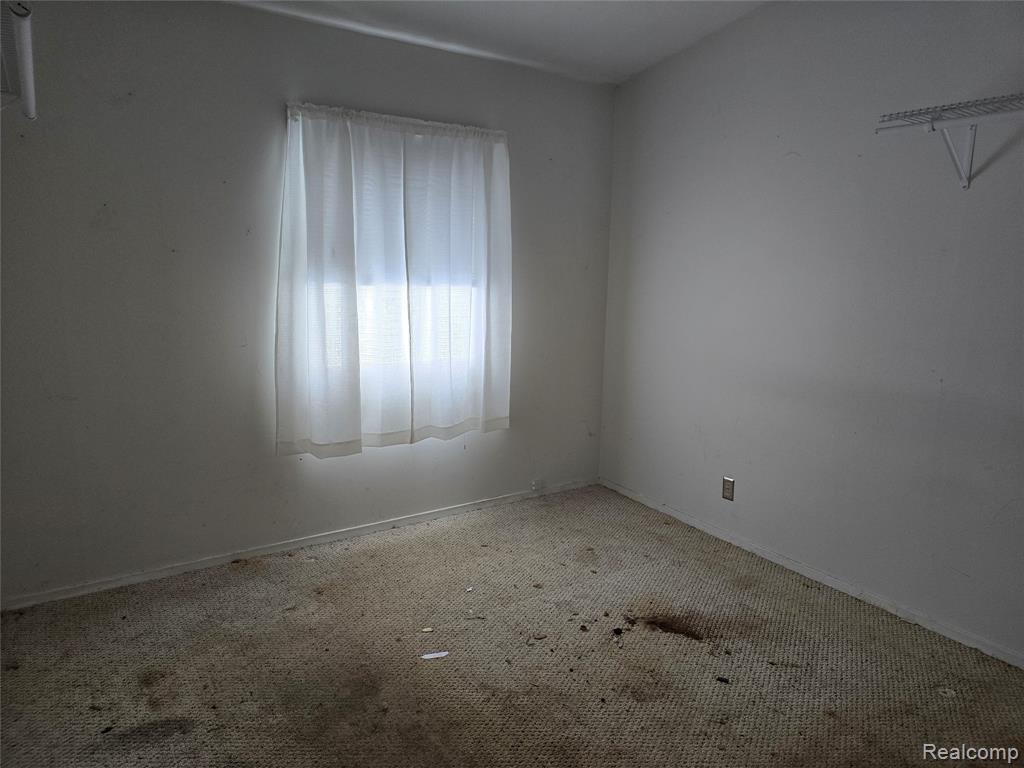 6302 Springdale Boulevard, Grand Blanc, MI 48439 — Photo 19