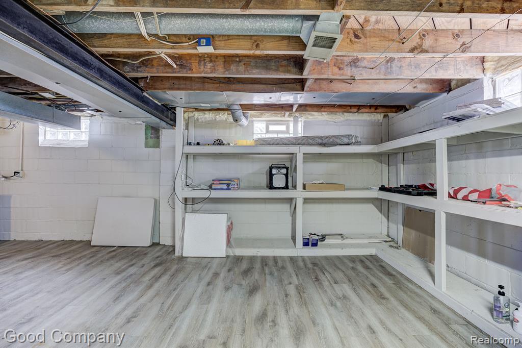 903 ROYAL Avenue, Royal Oak, MI 48073 — Photo 30