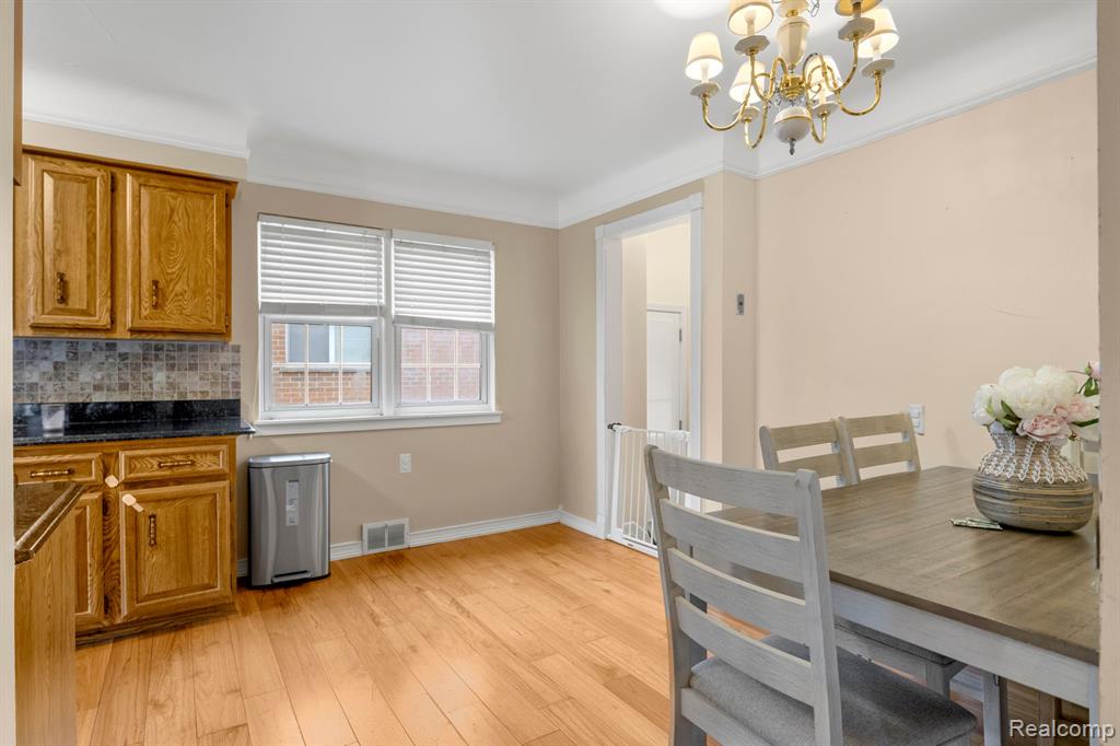 6483 N SILVERY Lane, Dearborn Heights, MI 48127 — Photo 14