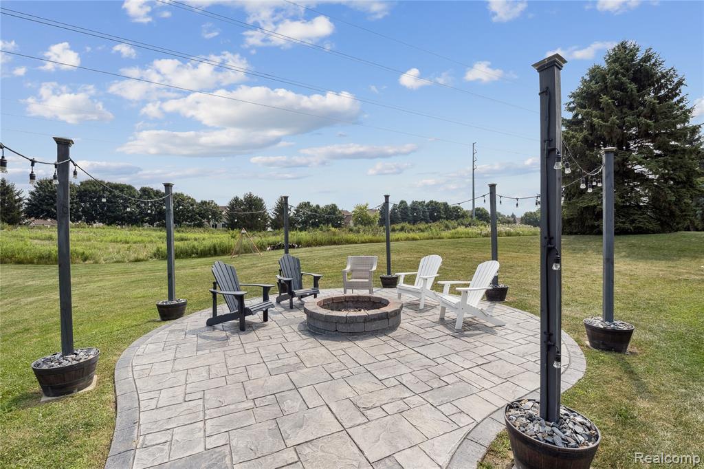 493 Cloverview Lane, Howell, MI 48843 — Photo 43