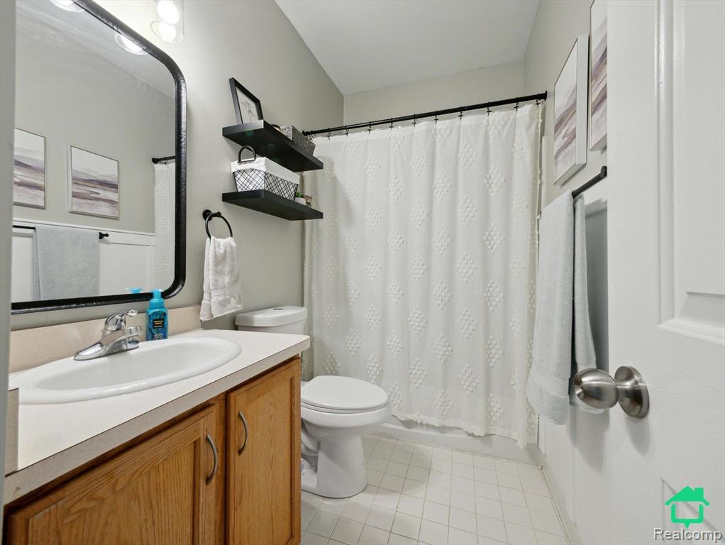 1166 Fountain View Circle, South Lyon, MI 48178 — Photo 26