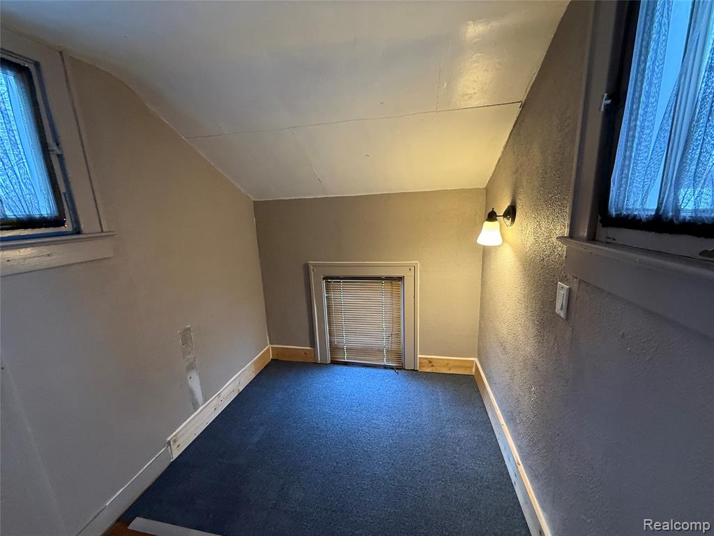 416 Burroughs Avenue, Flint, MI 48507 — Photo 22