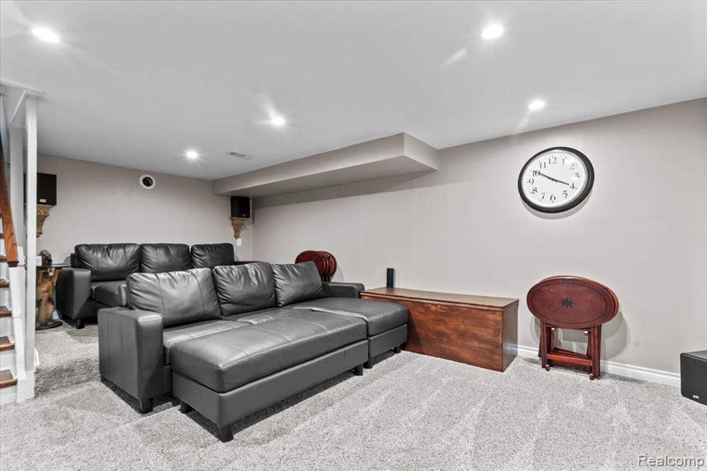 931 S Shady Hollow Circle, Bloomfield Hills, MI 48304 — Photo 38