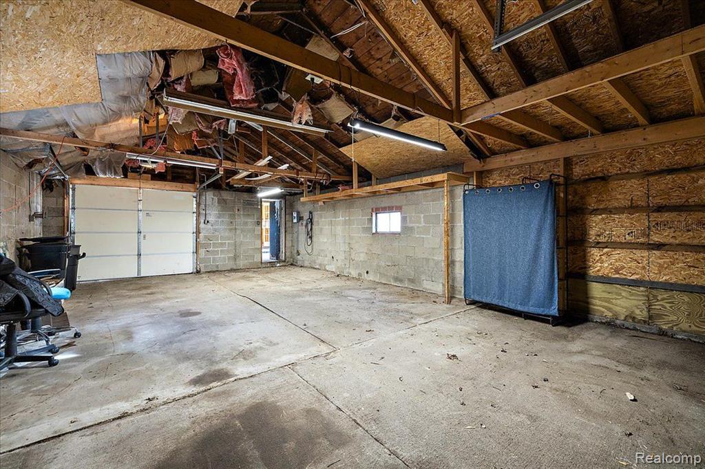 617 DEVILLEN Avenue, Royal Oak, MI 48073 — Photo 52