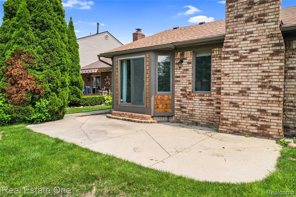 46837 Breckenridge Drive, Macomb, MI 48044 — Photo 27