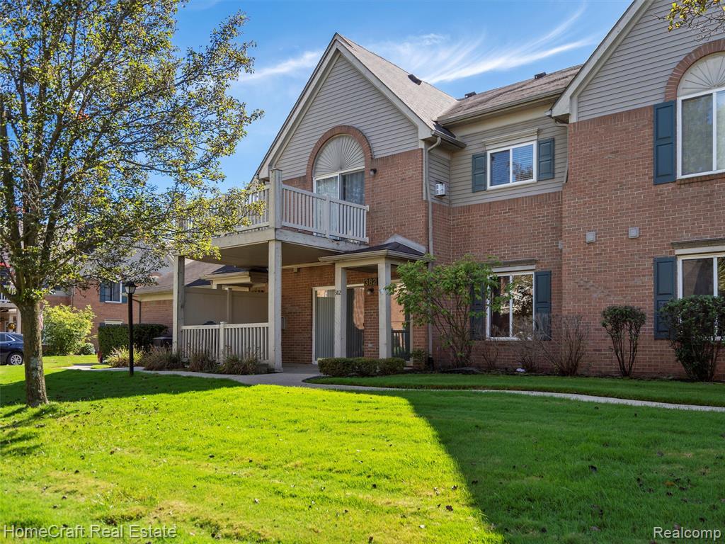 382 Marigold Circle, Westland, MI — Photo 2