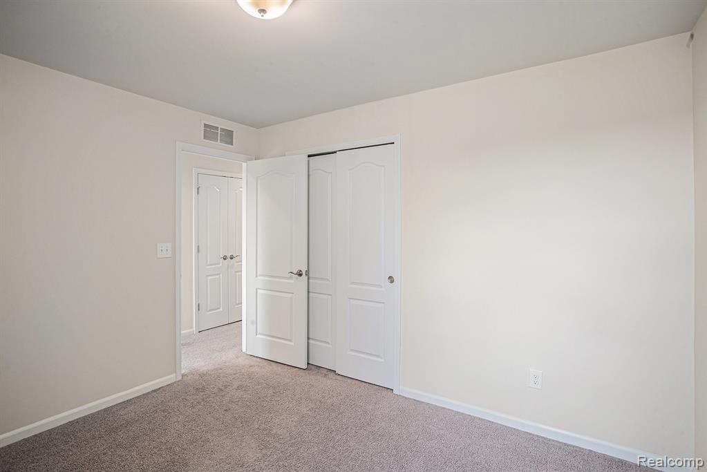 24727 IVY LANE, Novi, MI — Photo 21