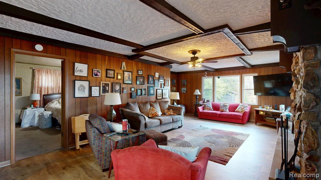 206 Wellington Crescent, Mount Clemens, MI 48043 — Photo 24