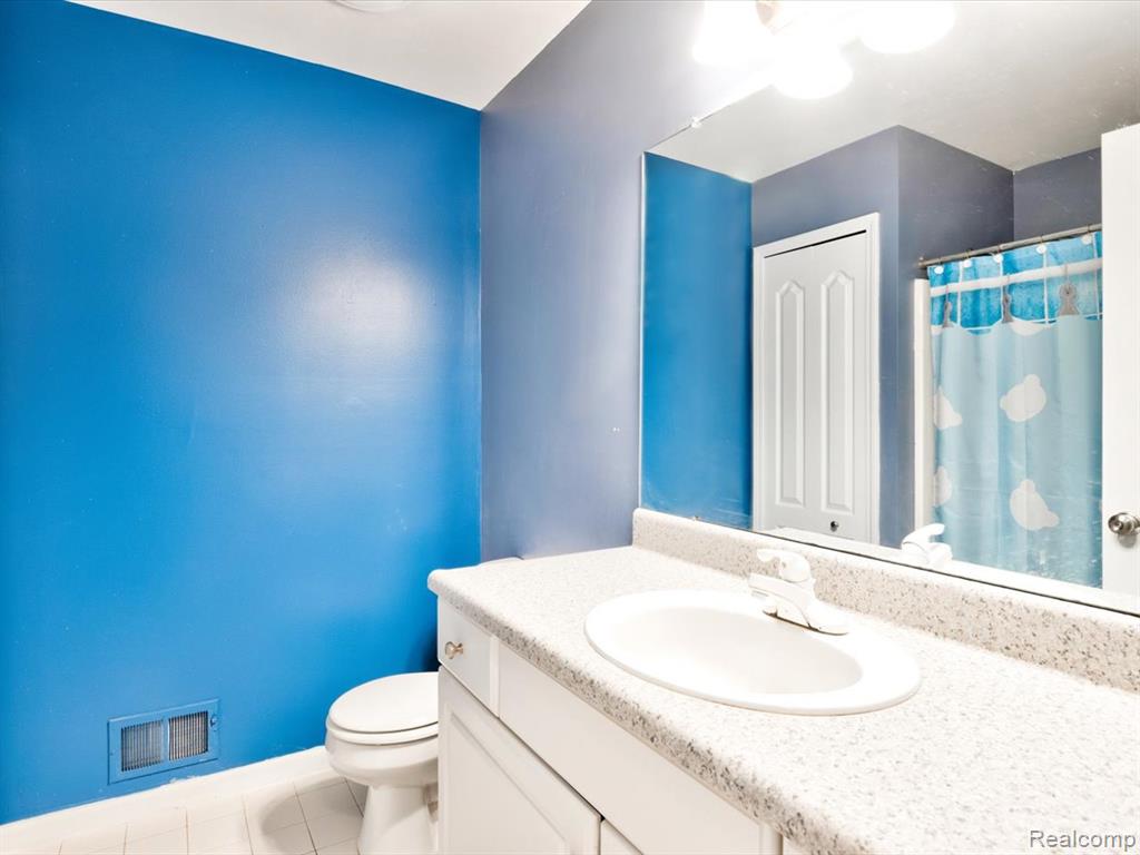 2125 S Delano Street, St. Clair, MI 48079 — Photo 21