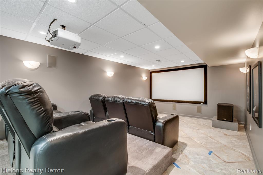 203 WINDWARD Court, 22, Detroit, MI 48207 — Photo 27