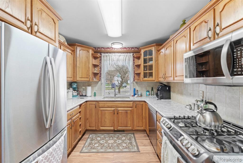 9346 Golfcrest Circle, Davison, MI 48423 — Photo 6