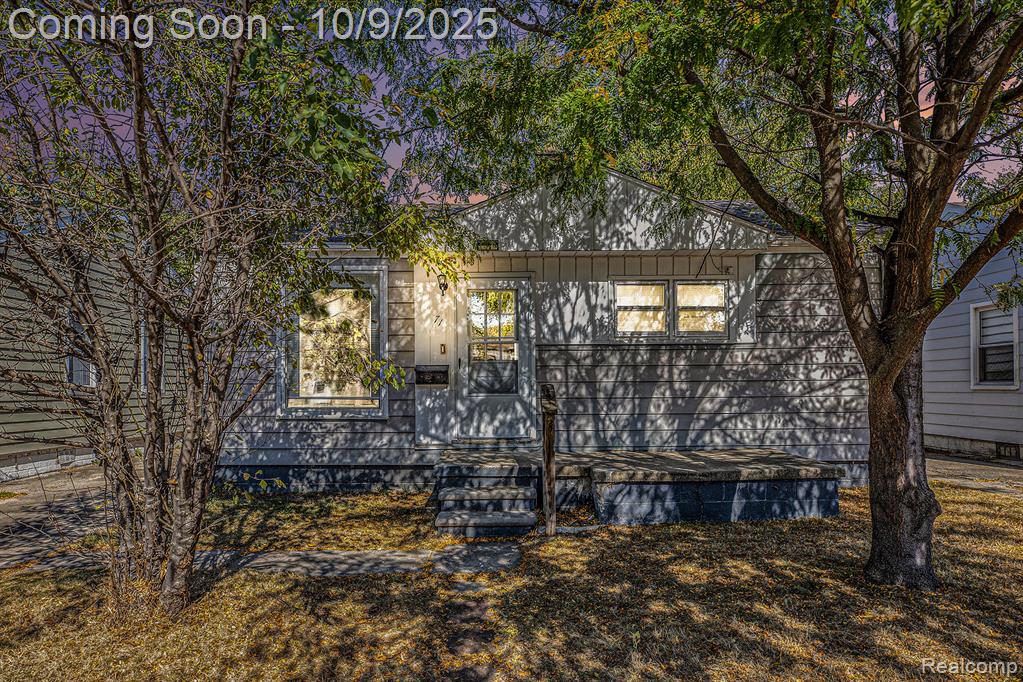 71 E Hudson Avenue, Madison Heights, MI 48071 — Photo 2