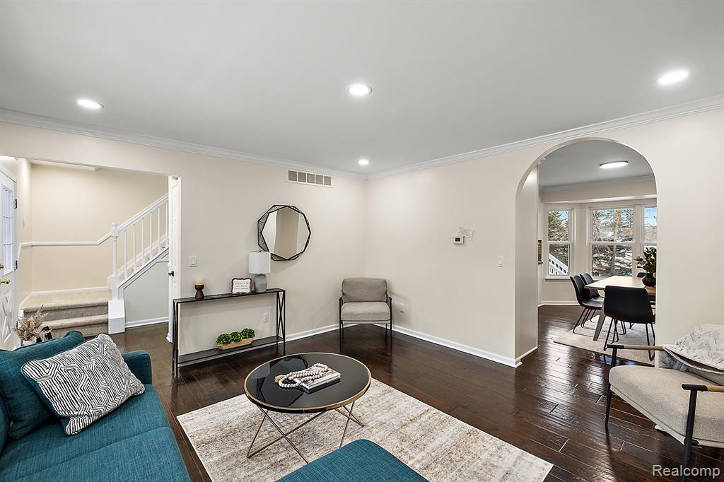 708 Oak View Ln, Milford, MI 48381 — Photo 29
