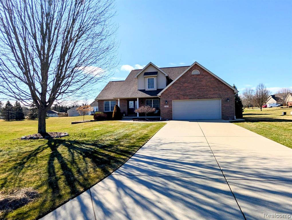 5441 Meadow Creek Court, Flint, MI 48532 — front exterior