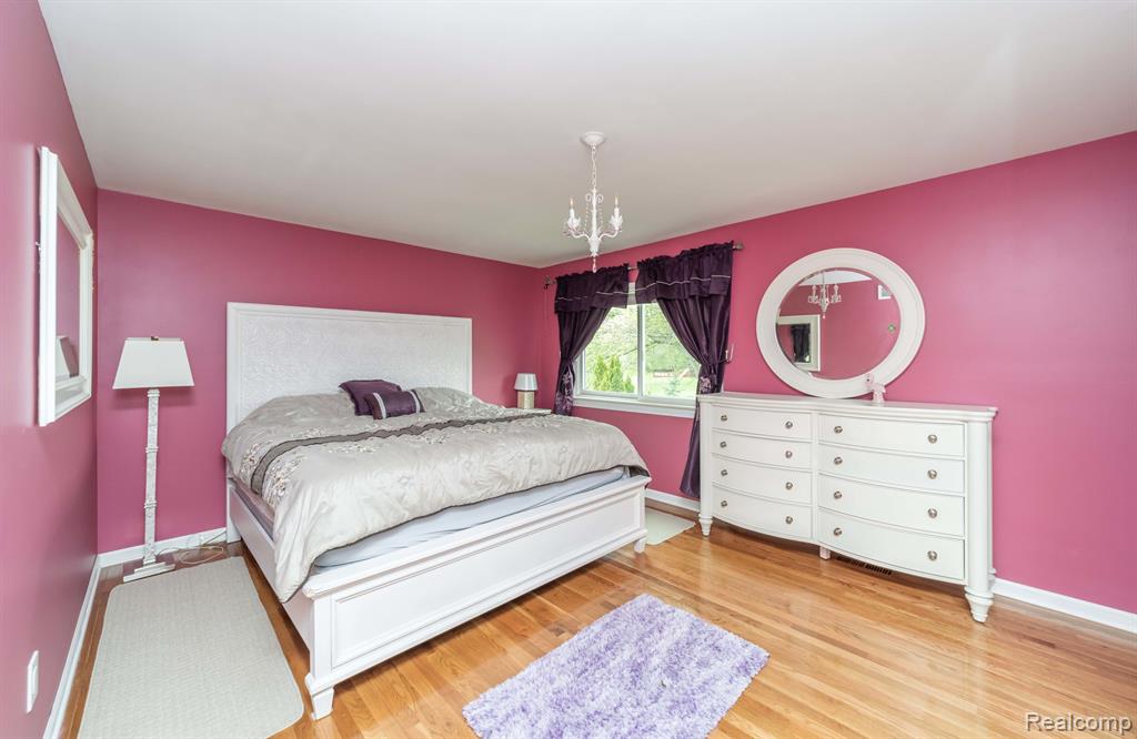 5628 WARRENSHIRE Drive, West Bloomfield, MI — Photo 46