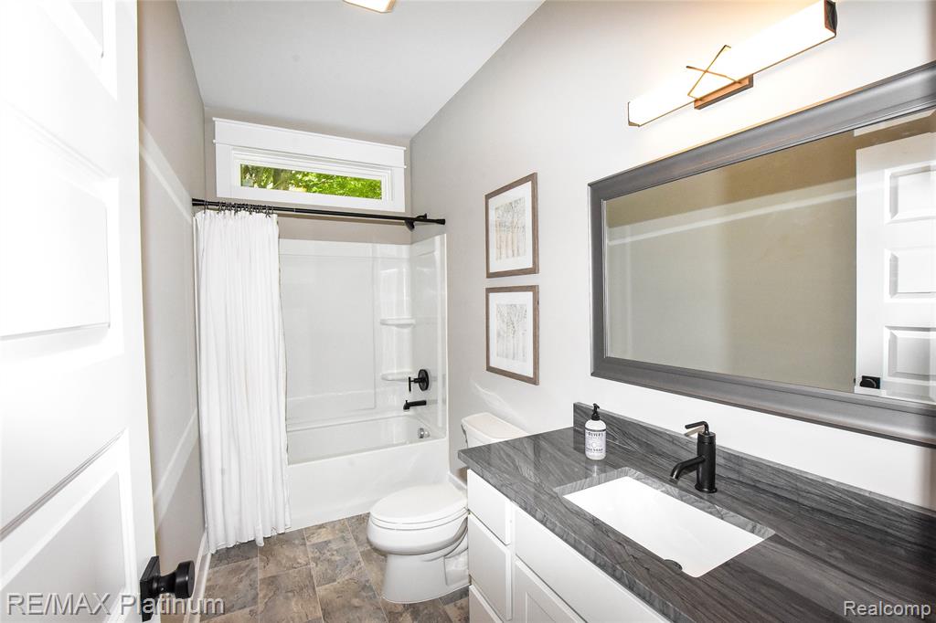 74 Candlelight, Brighton, MI 48114 — Photo 22