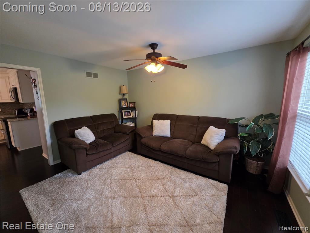 3622 Times Square Boulevard, Canton, MI 48188 — Photo 14