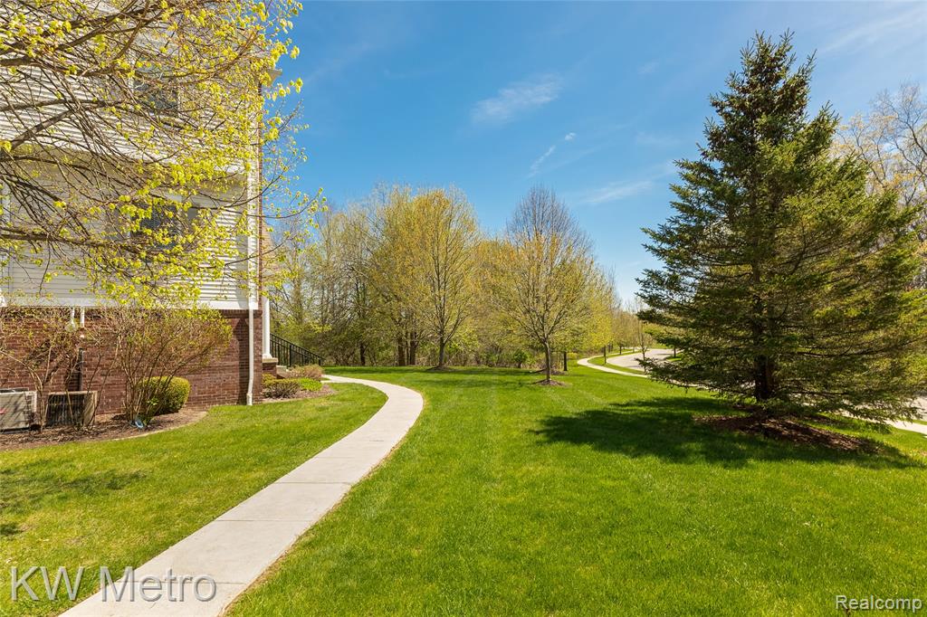 788 EAGLE Drive, Fenton, MI 48430 — Photo 34