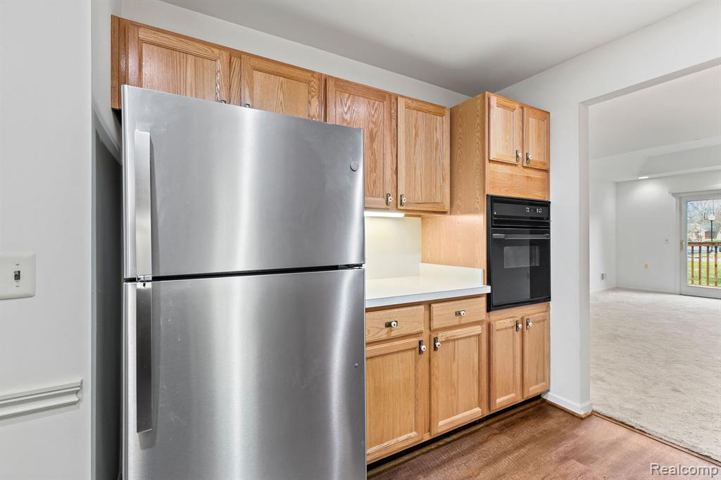 21370 MULBERRY Court, 57, Farmington Hills, MI 48336 — Photo 18