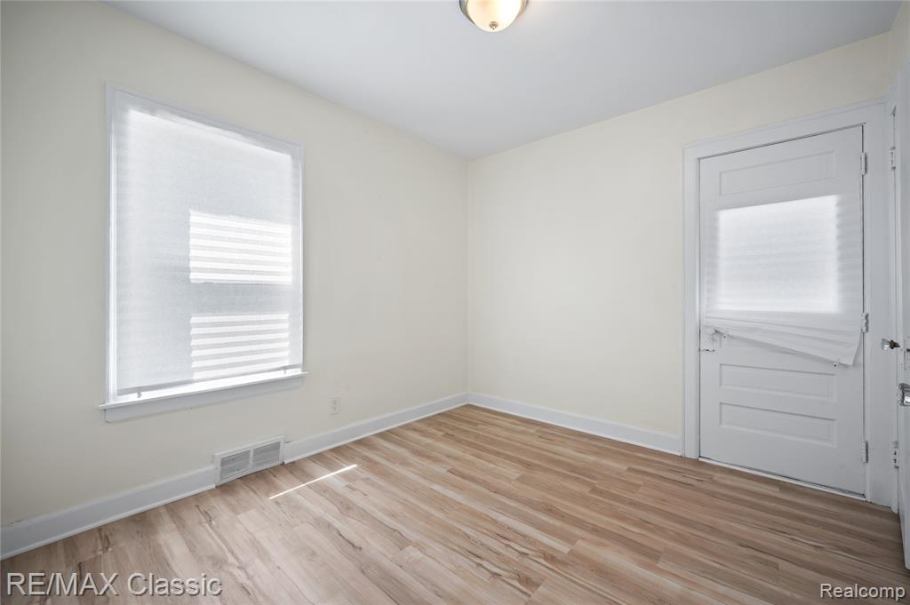 7239 Barrie Street, Dearborn, MI 48126 — Photo 5