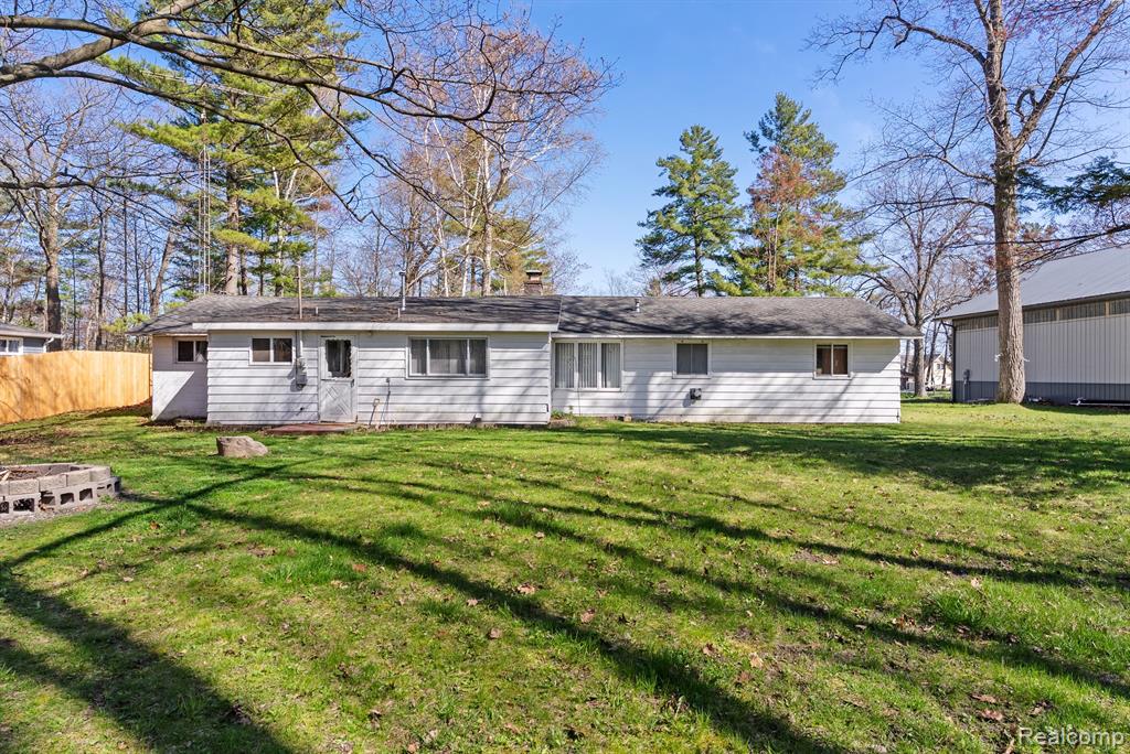 95 N HURON Road, Au Gres, MI 48703 — Photo 35