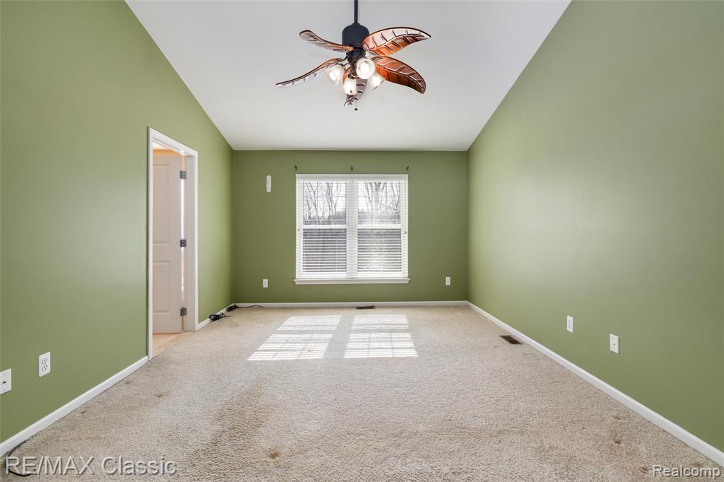 8114 Heron Hills Drive, Walled Lake, MI 48390 — Photo 18