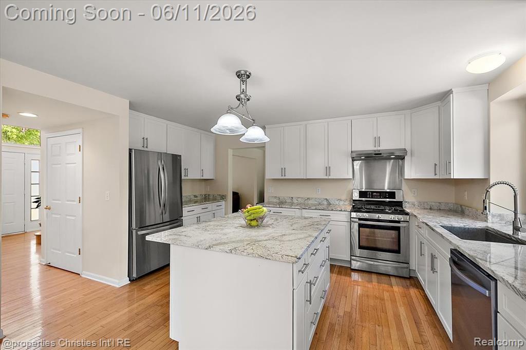 4708 Holland Drive, Troy, MI 48085 — Photo 33