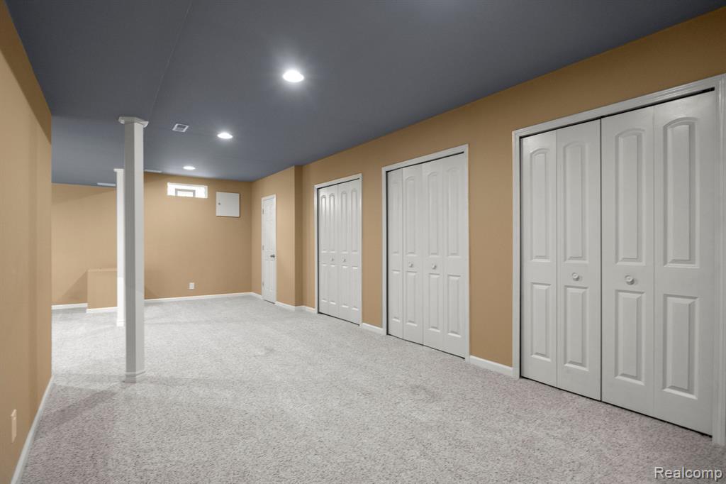 49137 FREESTONE Drive, Northville, MI 48168 — Photo 47