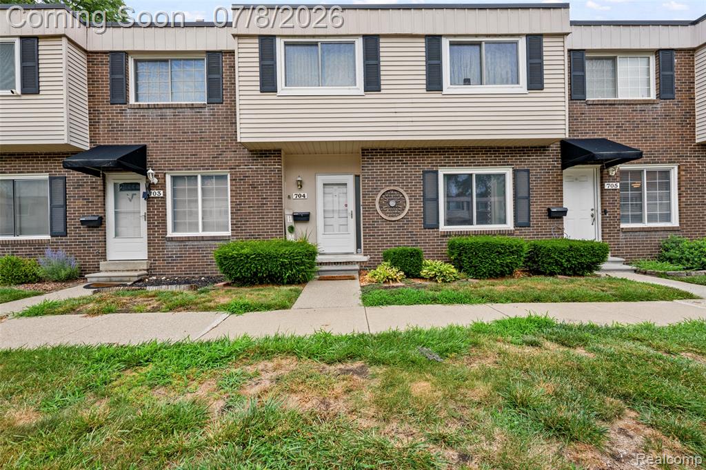 704 Estrada Drive, Belleville, MI 48111 — Photo 6