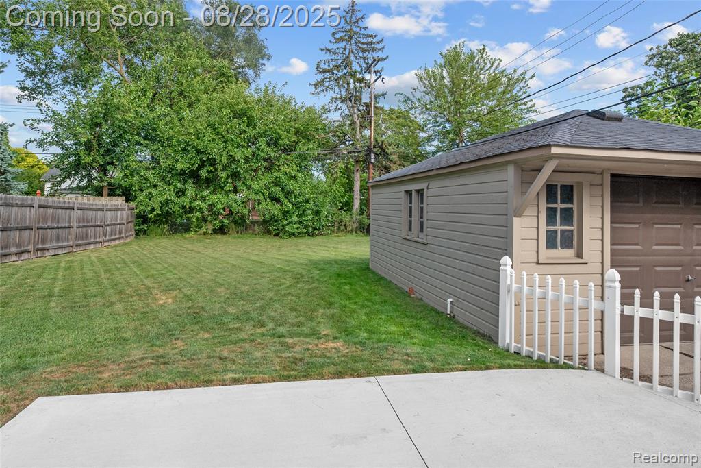 727 S Vermont Avenue, Royal Oak, MI 48067 — Photo 35