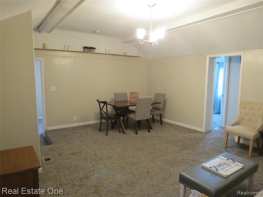 1648 Lombardy, Highland, MI 48356 — Photo 5