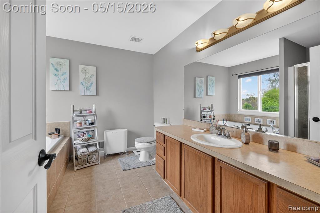 10119 Otter Drive, South Lyon, MI 48178 — Photo 24