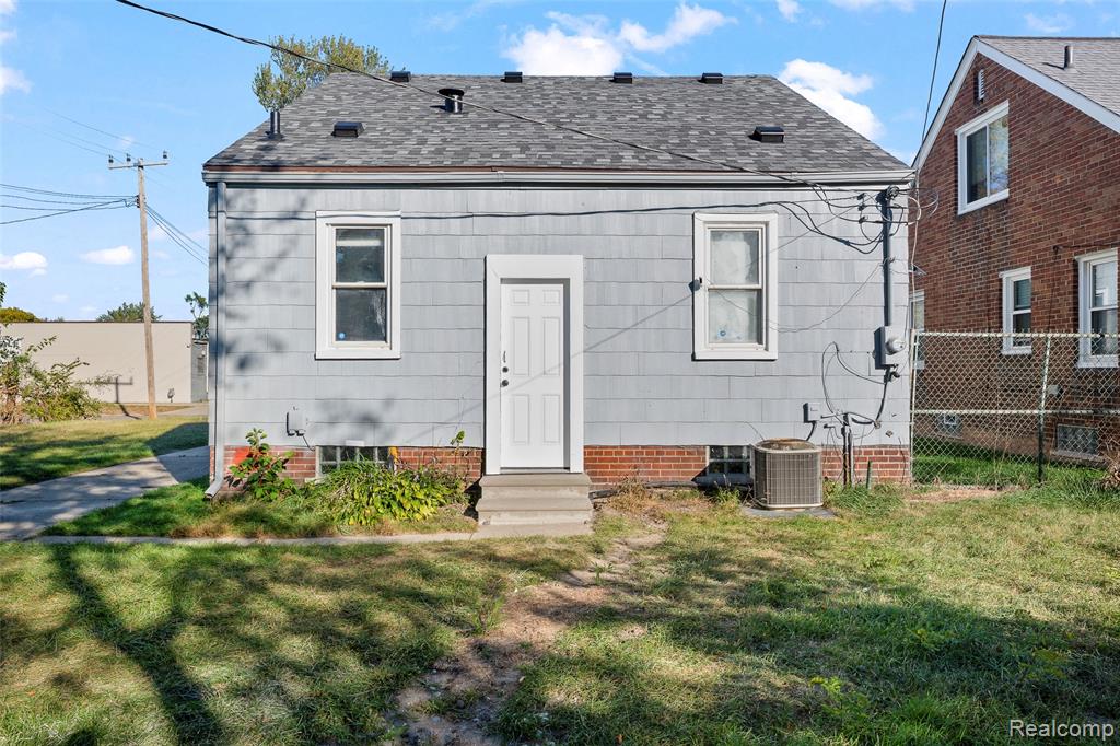 20529 Coventry Street, Highland Park, MI 48203 — Photo 3