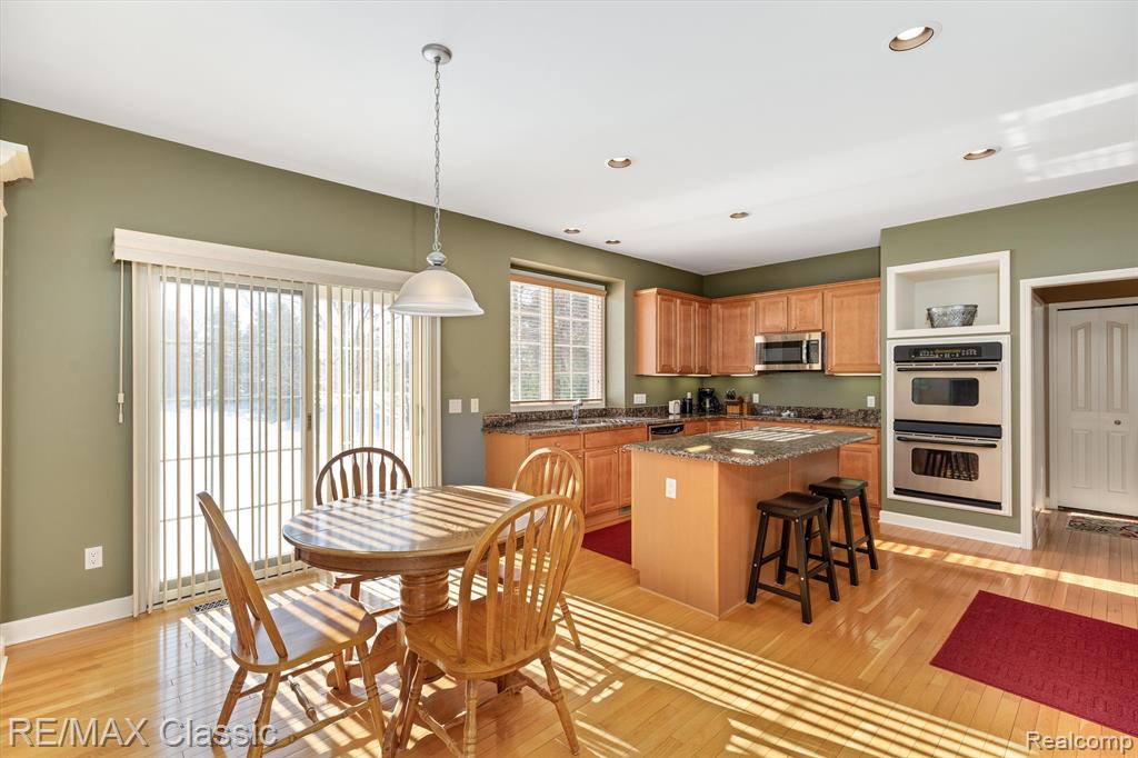 18002 STONEBROOK Drive, Northville, MI 48168 — Photo 26