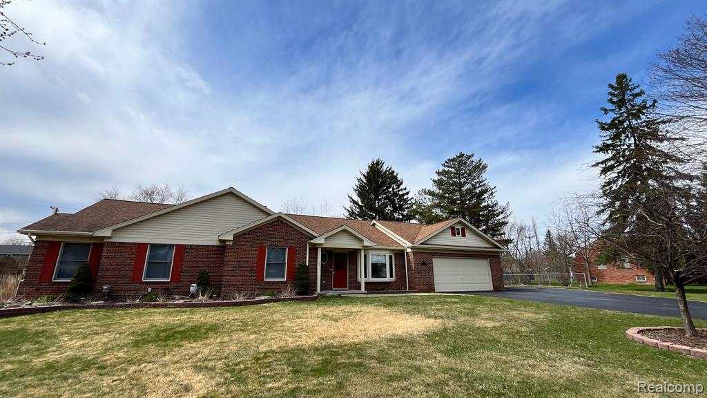 5341 WRIGHT Drive, Troy, MI 48098 — Photo 3