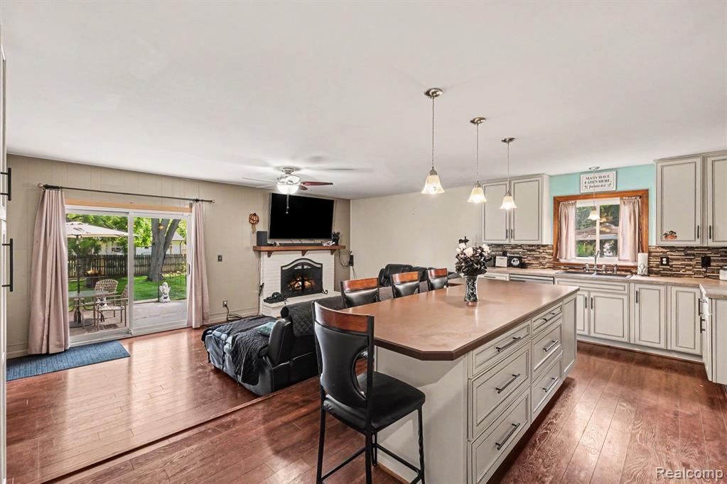 5449 S Genesee Road, Grand Blanc, MI 48439 — Photo 4