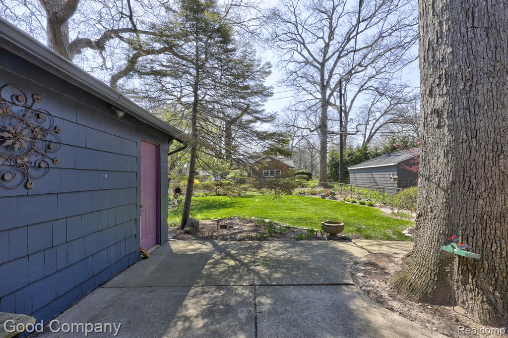 923 W 11 Mile Road, Royal Oak, MI 48067 — Photo 52