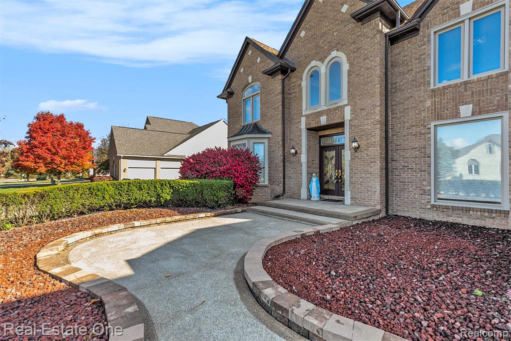 54782 Whitby Way, Shelby Twp, MI 48316 — Photo 4