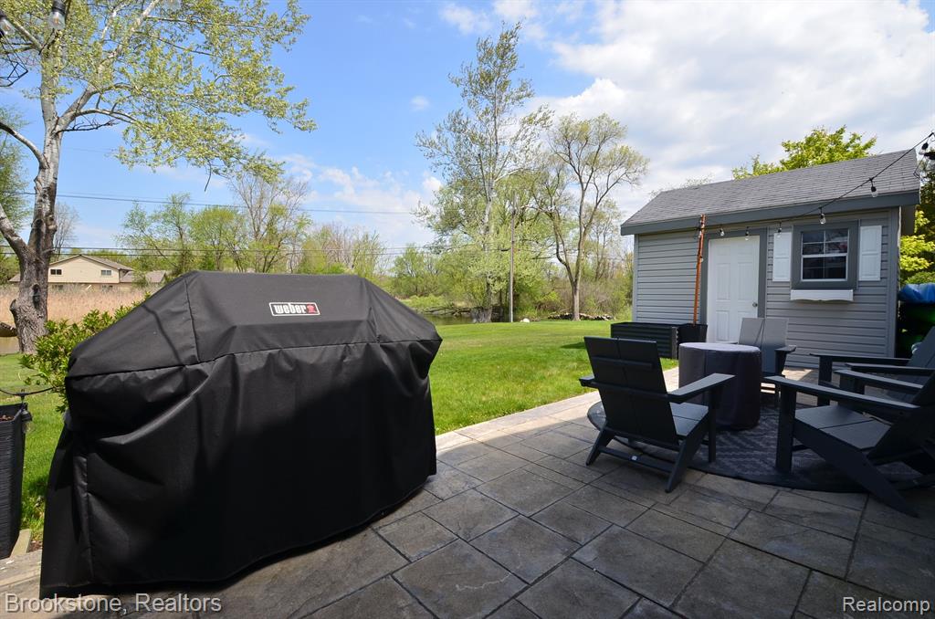 4856 CLINTON WAY Drive, Waterford, MI 48328 — Photo 18