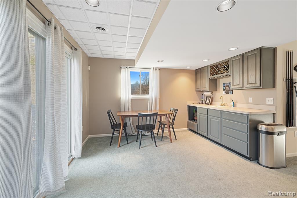 9833 Rolling Greens Drive, Pinckney, MI 48169 — Photo 32